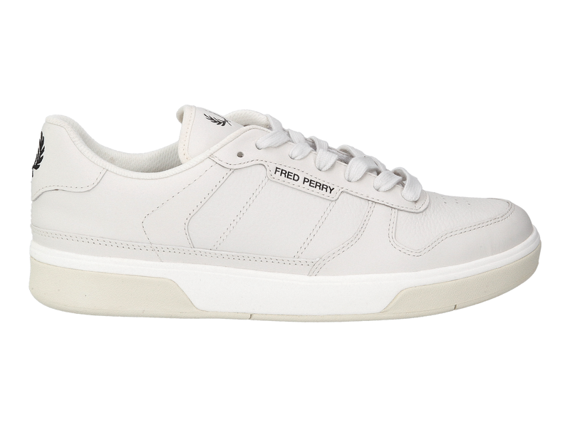 Fred Perry Sneakers Off White