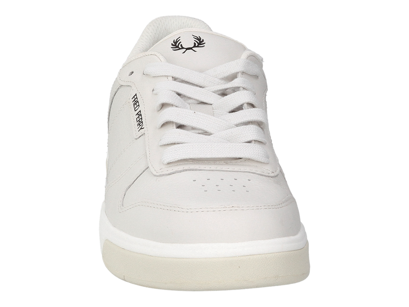 Fred Perry Baskets Off White