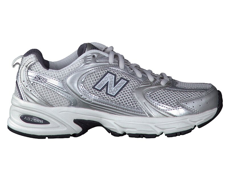 Voir le produit 'New Balance Baskets Argent' (en anglais) New Balance Baskets Argent