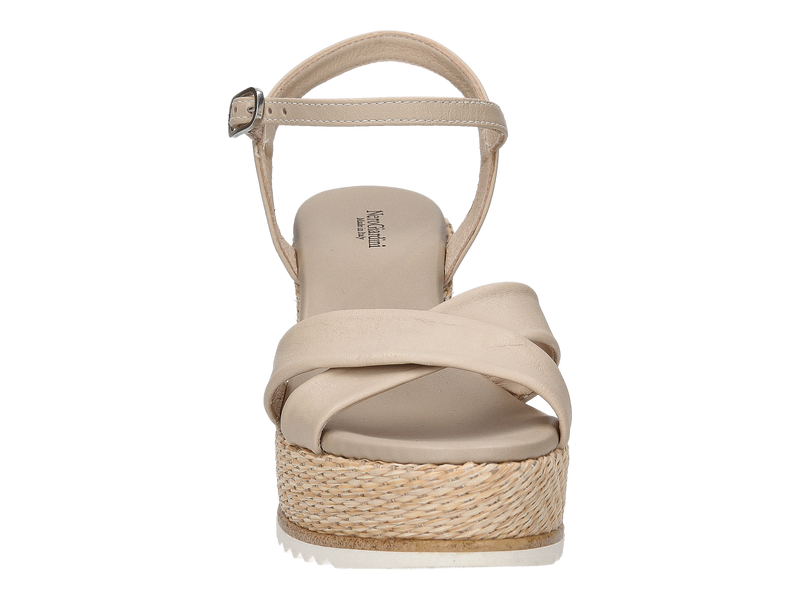 Voir le produit 'Nero Giardini Sandales Beige' (en anglais) Nero Giardini Sandales Beige