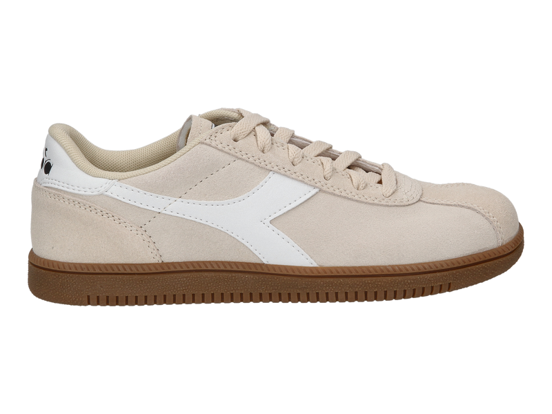 Voir le produit 'Diadora Baskets Beige' (en anglais) Diadora Baskets Beige