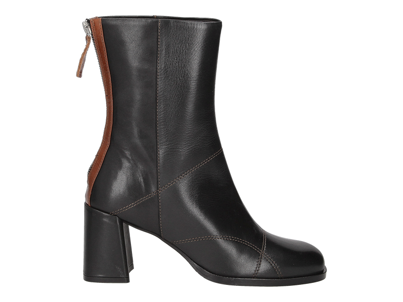 Billi Bi Boot With Heel Black