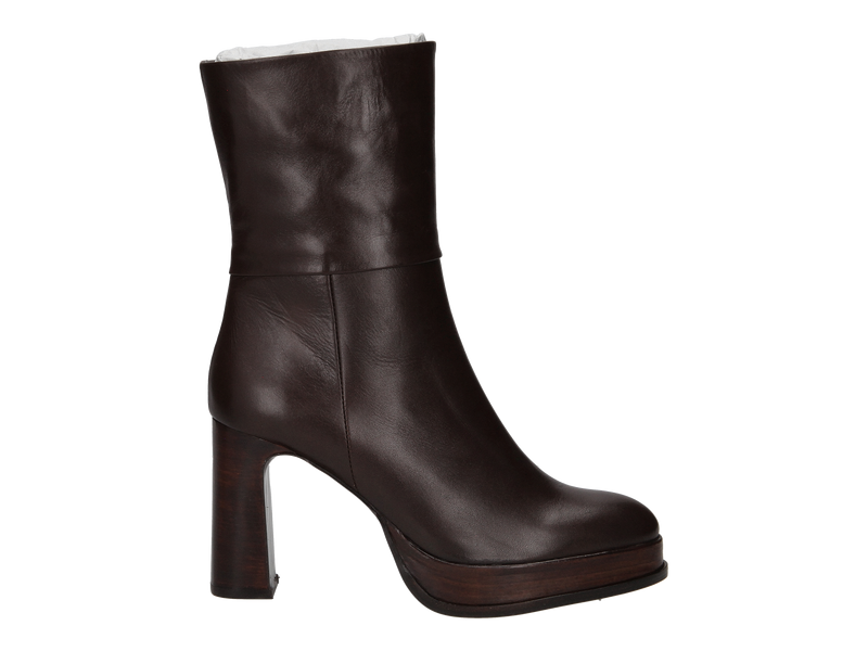 Zinda Boot With Heel Brown