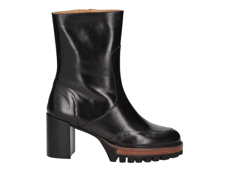 Jhay Boot With Heel Black