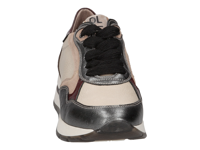 Voir le produit 'Dlsport Baskets Argent' (en anglais) Dlsport Baskets Argent