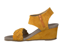 Weekend sandals yellow
