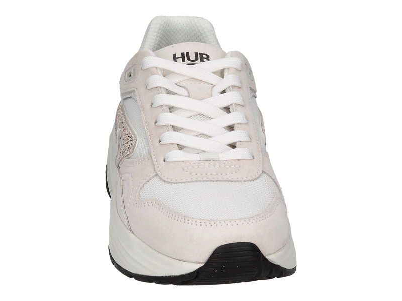 Voir le produit 'Hub Footwear Baskets Off White' (en anglais) Hub Footwear Baskets Off White