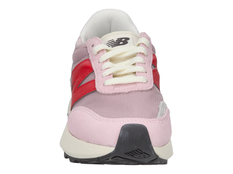 Voir le produit 'New Balance Baskets Rose' (en anglais) New Balance Baskets Rose