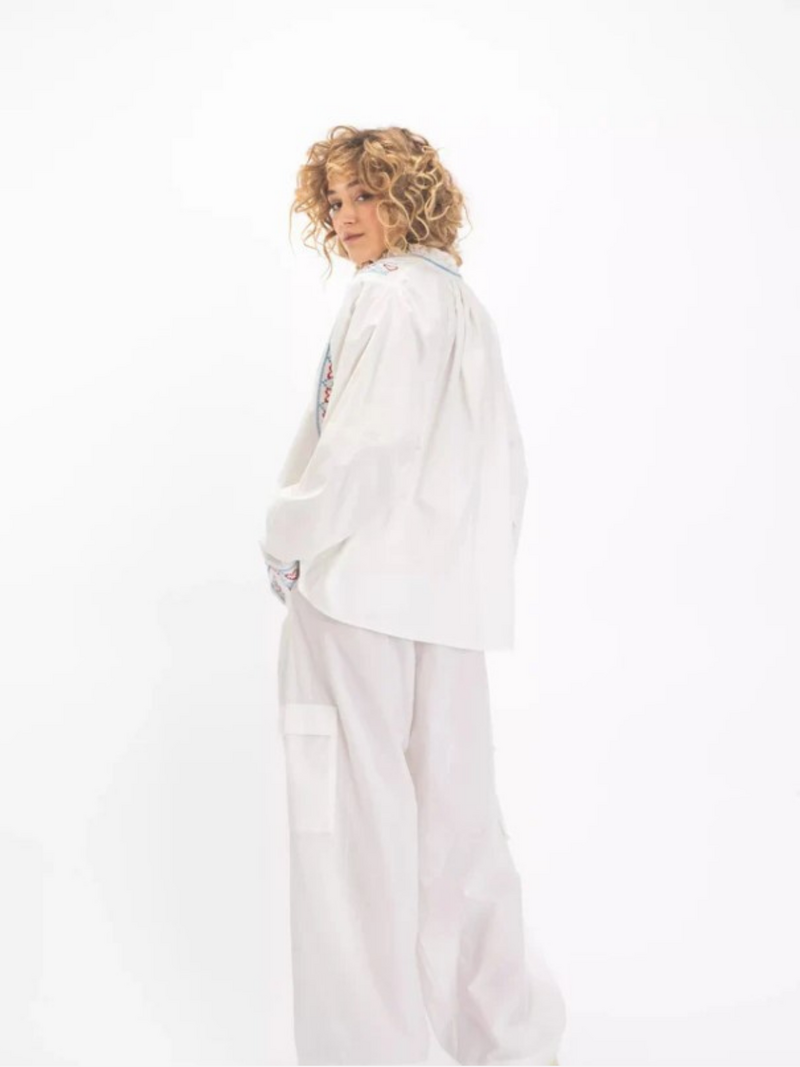 V.de.vinster. Blouses White