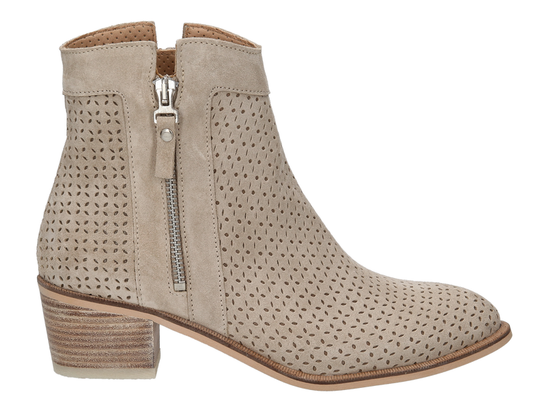 Alpe Boot With Heel Beige