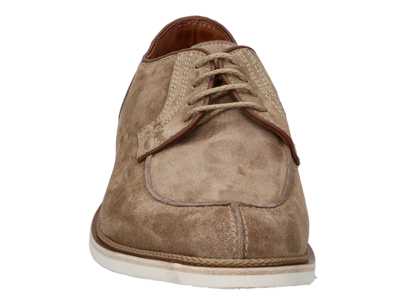 Voir le produit 'Ambiorix Chaussures à Lacets Beige' (en anglais) Ambiorix Chaussures à Lacets Beige