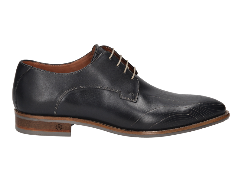 Voir le produit 'Ambiorix Chaussures à Lacets Bleu' (en anglais) Ambiorix Chaussures à Lacets Bleu