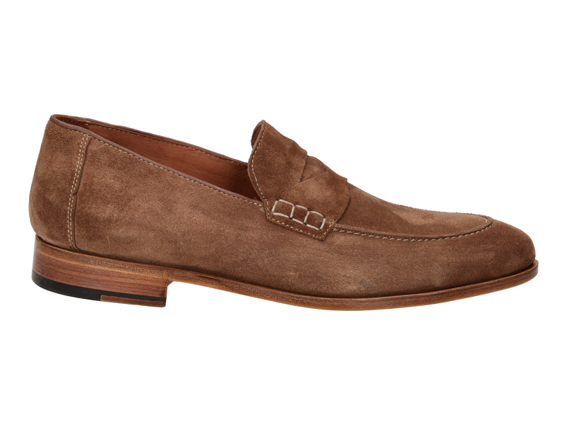 Voir le produit 'Ambiorix Baskets Beige' (en anglais) Ambiorix Baskets Beige