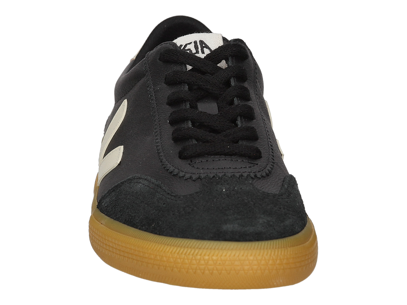 Voir le produit 'Veja Baskets Noir' (en anglais) Veja Baskets Noir