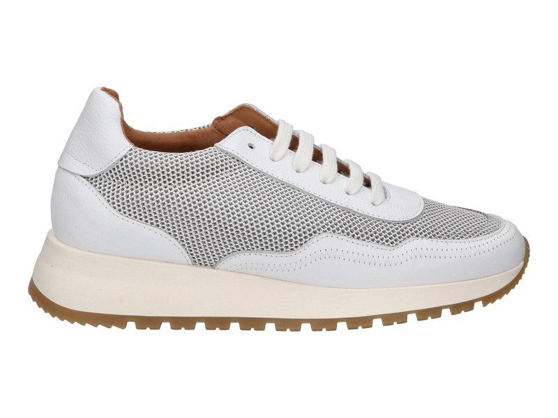 Voir le produit 'Belang Baskets Blanc' (en anglais) Belang Baskets Blanc