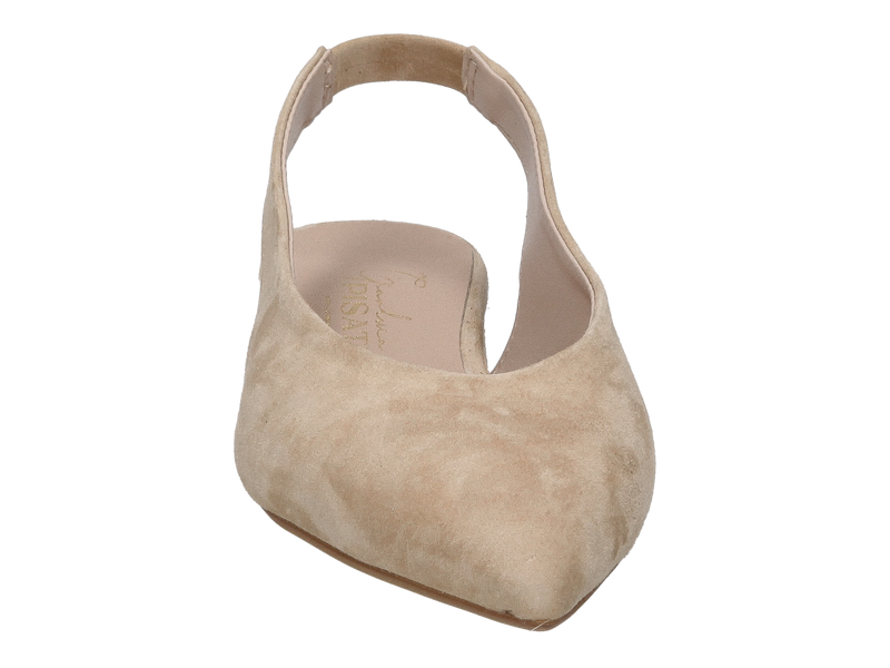 Gianluca Pisati Tongs Camel