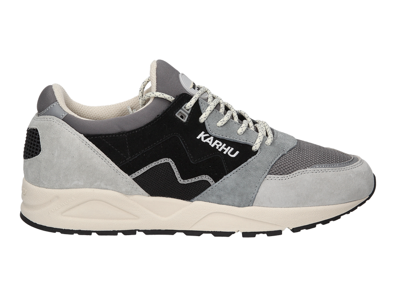 Karhu Sneakers Grijs