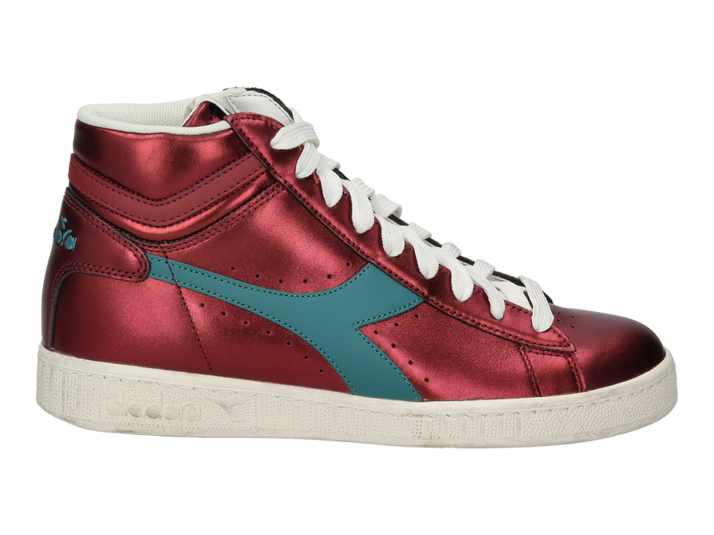 Voir le produit 'Diadora Baskets Bordeaux' (en anglais) Diadora Baskets Bordeaux