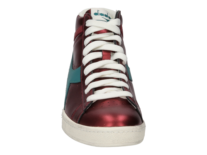 Voir le produit 'Diadora Baskets Bordeaux' (en anglais) Diadora Baskets Bordeaux