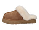Ugg slipper cognac