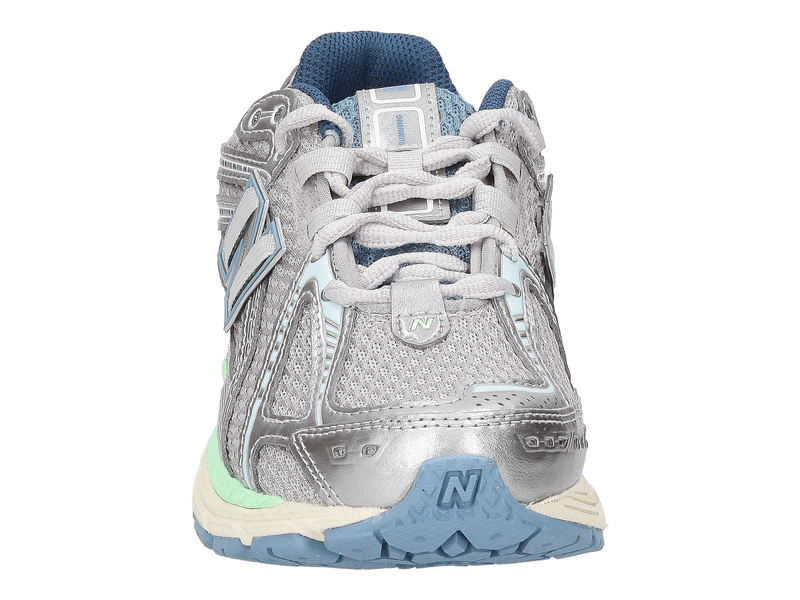 New Balance Sneakers Silver