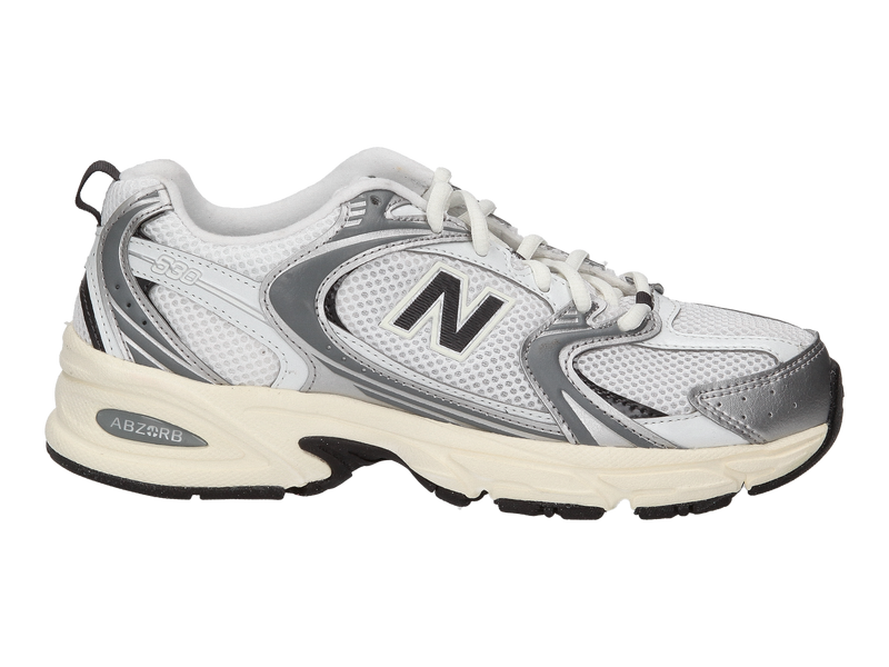 Voir le produit 'New Balance Baskets Argent' (en anglais) New Balance Baskets Argent