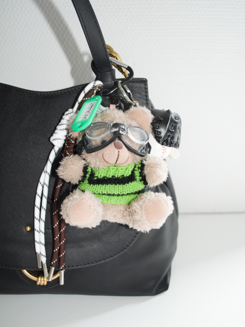 Shouia Keychains Brown