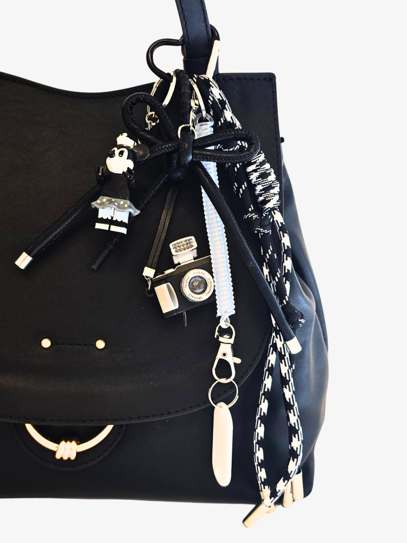 Shouia Keychains Black