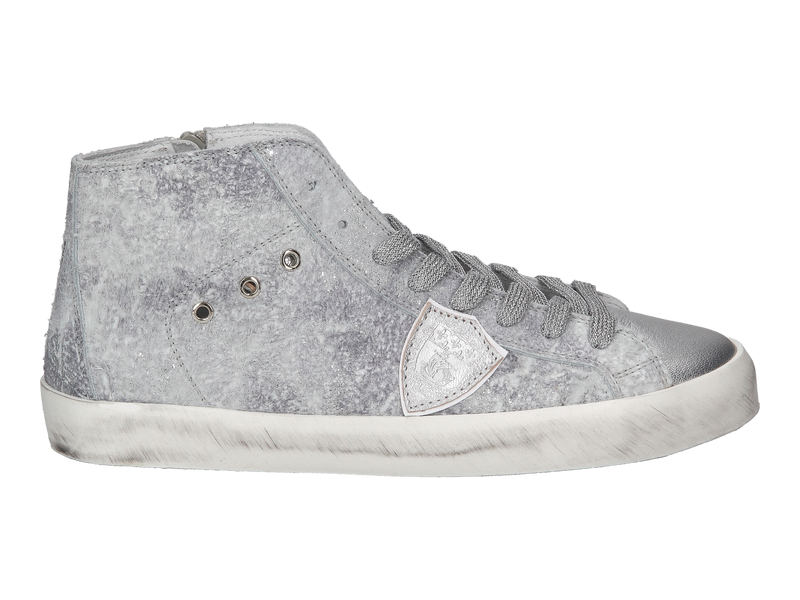 Voir le produit 'Philippe Model Baskets Argent' (en anglais) Philippe Model Baskets Argent