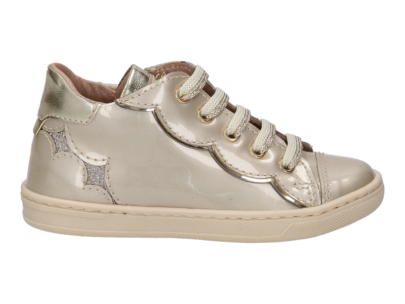 Voir le produit 'Banaline Baskets Beige' (en anglais) Banaline Baskets Beige