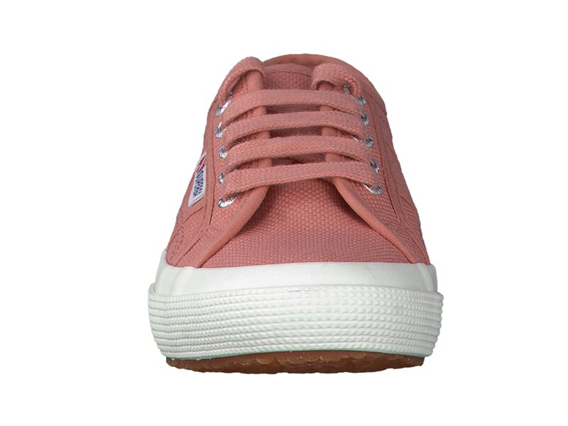 Voir le produit 'Superga Chaussures à Lacets Rose' (en anglais) Superga Chaussures à Lacets Rose