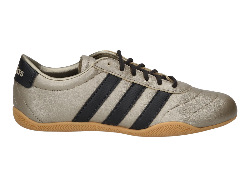 Adidas Sneakers Gold