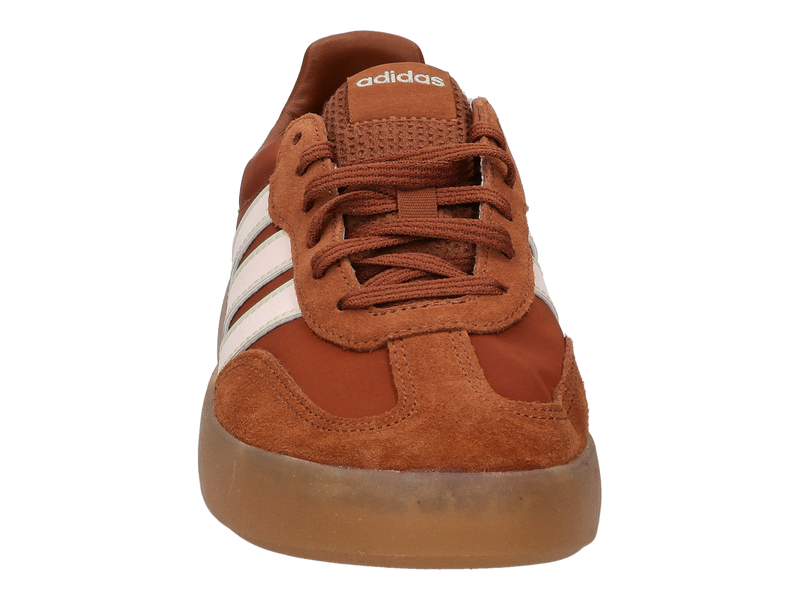 Voir le produit 'Adidas Baskets Brun' (en anglais) Adidas Baskets Brun