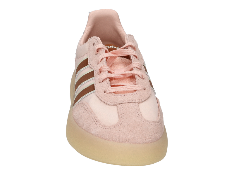 Voir le produit 'Adidas Baskets Rose' (en anglais) Adidas Baskets Rose