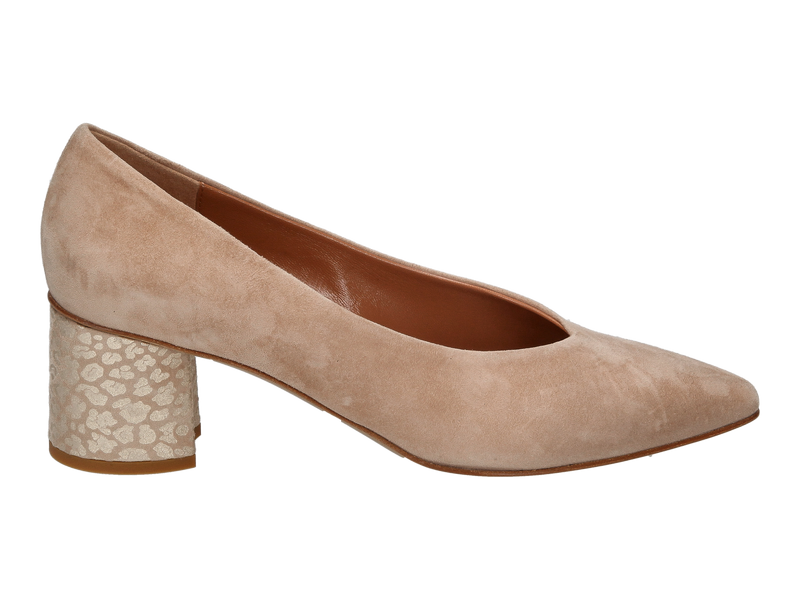 Voir le produit 'Voltan Pumps Beige' (en anglais) Voltan Pumps Beige