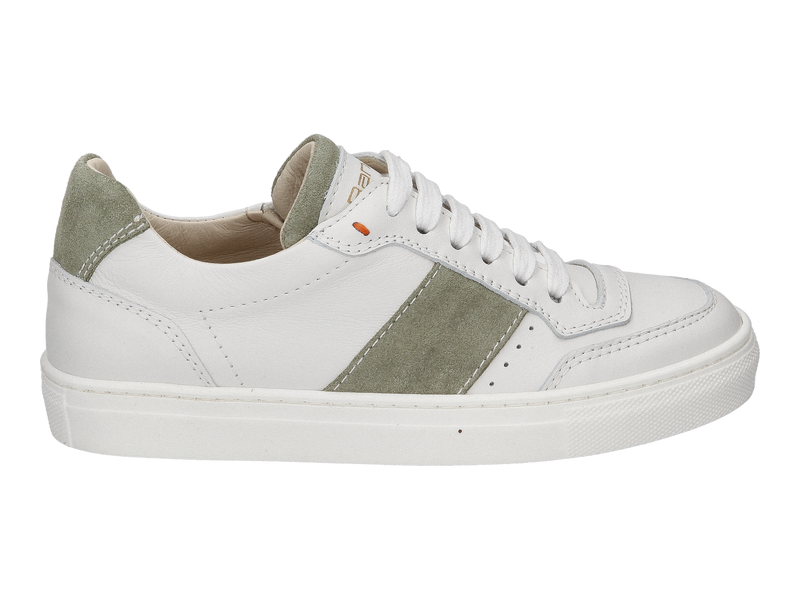 Voir le produit 'Banaline Baskets Blanc' (en anglais) Banaline Baskets Blanc