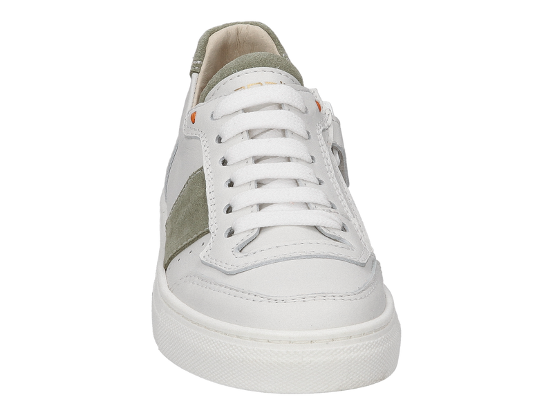 Voir le produit 'Banaline Baskets Blanc' (en anglais) Banaline Baskets Blanc