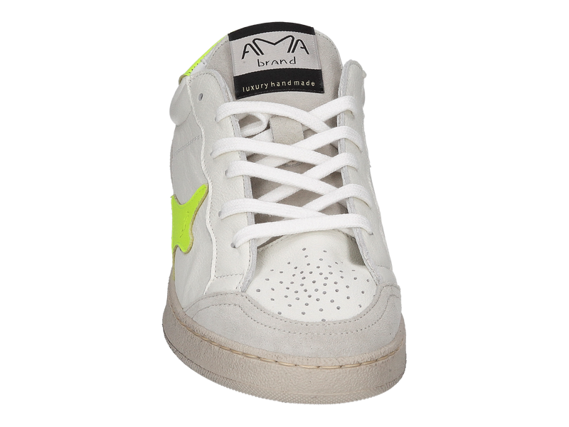 Voir le produit 'Ama Brand Baskets Blanc' (en anglais) Ama Brand Baskets Blanc