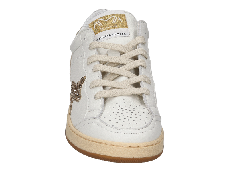 Voir le produit 'Ama Brand Baskets Beige' (en anglais) Ama Brand Baskets Beige