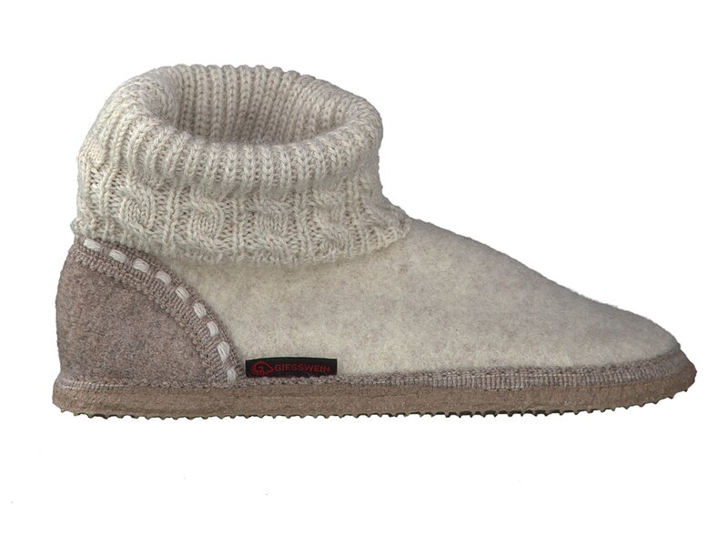 Giesswein Slippers Beige