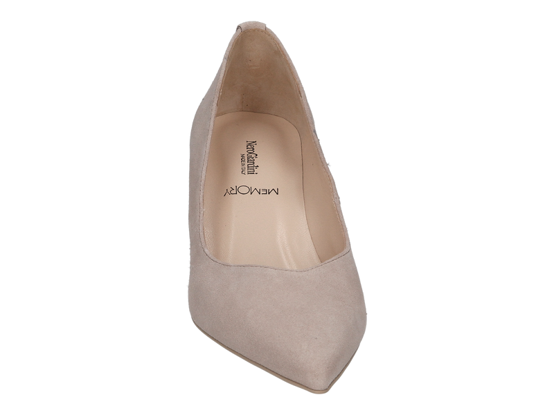 Voir le produit 'Nero Giardini Pumps Beige' (en anglais) Nero Giardini Pumps Beige