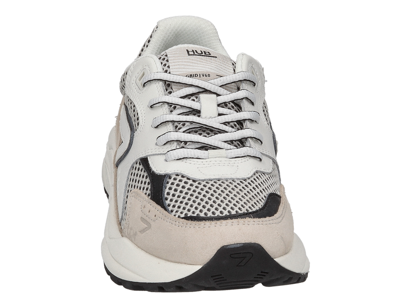 Voir le produit 'Hub Footwear Baskets Beige' (en anglais) Hub Footwear Baskets Beige