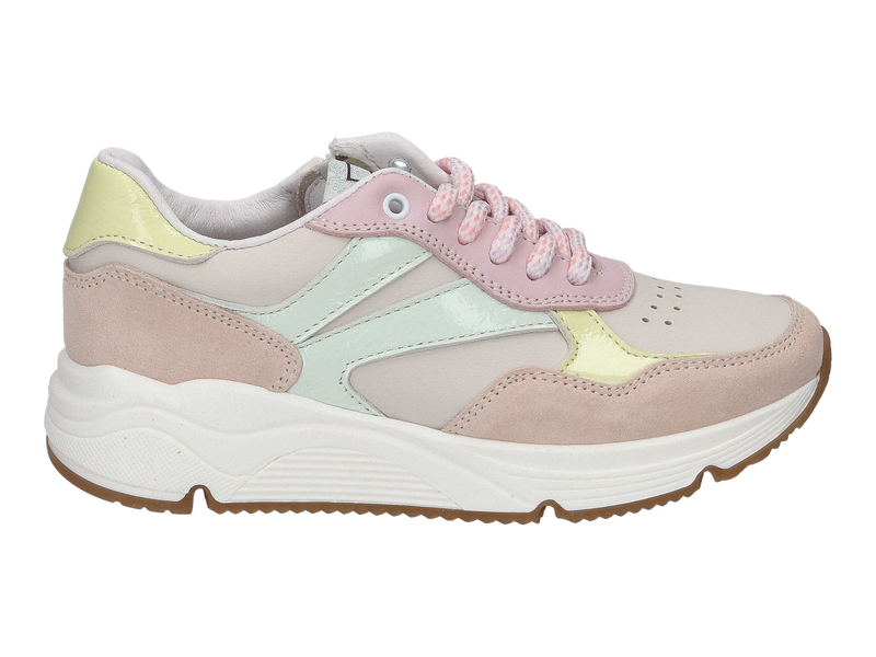 Voir le produit 'Poldino Baskets Beige' (en anglais) Poldino Baskets Beige