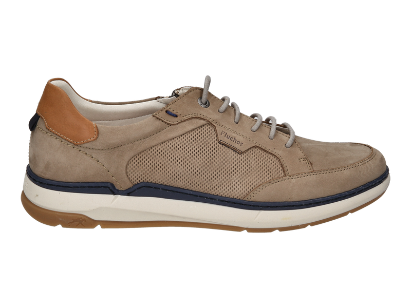 Voir le produit 'Fluchos Baskets Beige' (en anglais) Fluchos Baskets Beige