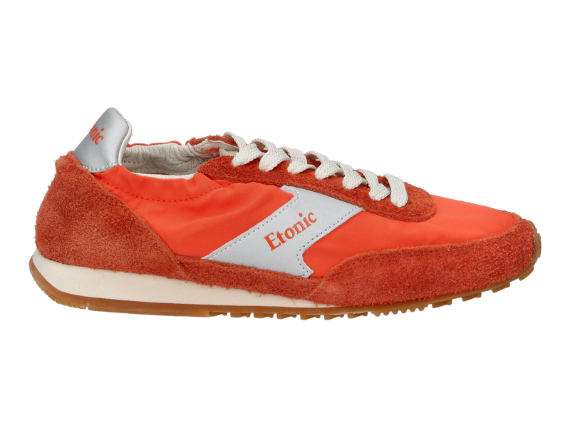Voir le produit 'Etonic Baskets Orange' (en anglais) Etonic Baskets Orange
