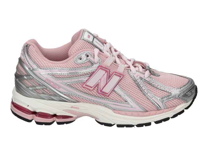 Voir le produit 'New Balance Baskets Rose' (en anglais) New Balance Baskets Rose