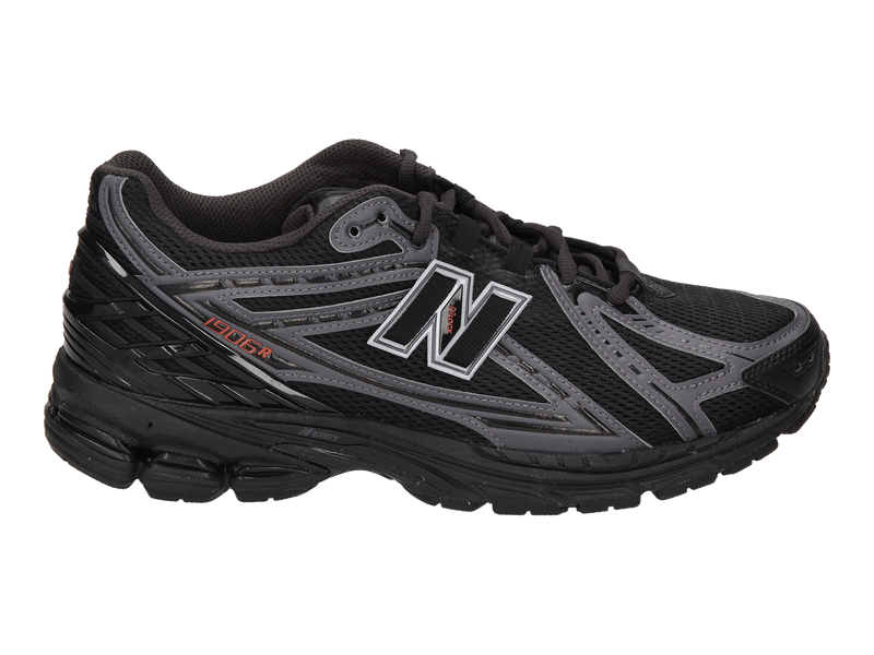 Voir le produit 'New Balance Baskets Noir' (en anglais) New Balance Baskets Noir