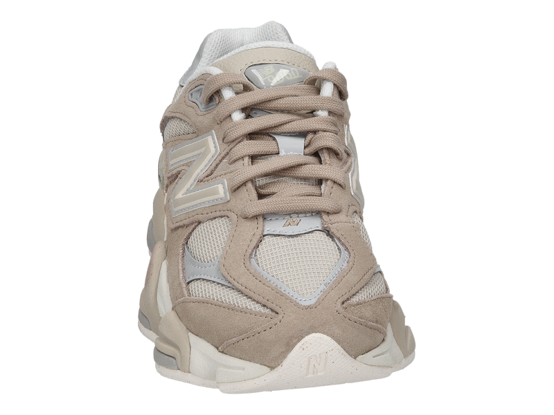 Voir le produit 'New Balance Baskets Beige' (en anglais) New Balance Baskets Beige