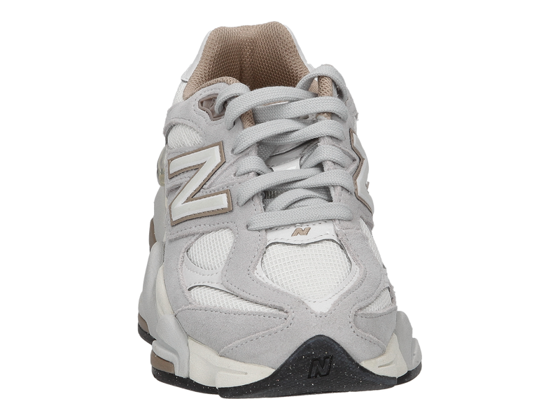 Voir le produit 'New Balance Baskets Beige' (en anglais) New Balance Baskets Beige