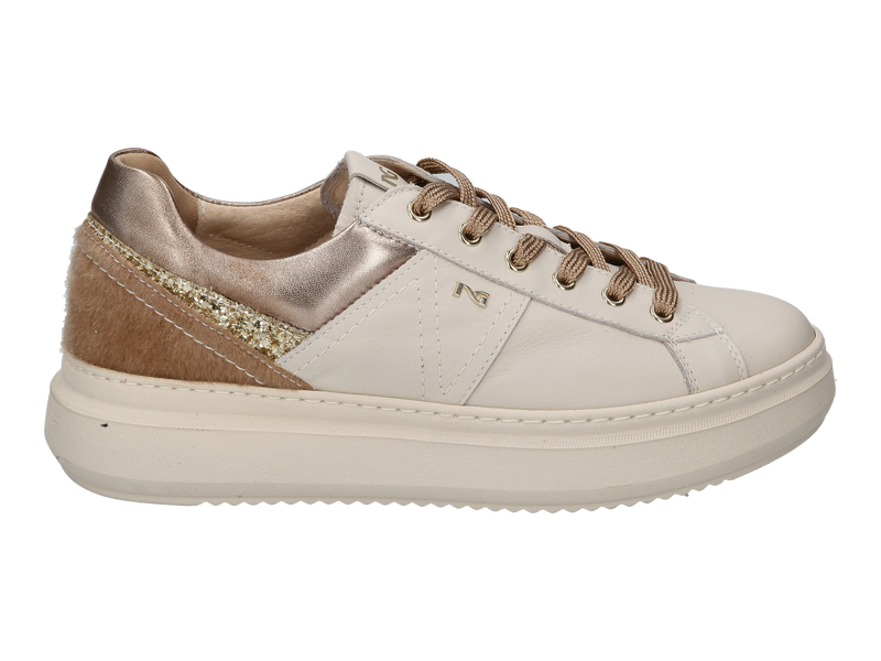 Voir le produit 'Nero Giardini Baskets Beige' (en anglais) Nero Giardini Baskets Beige